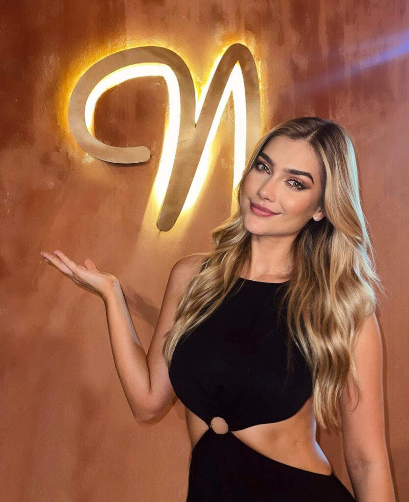 Celebridades se deleitan con nuestra cocina